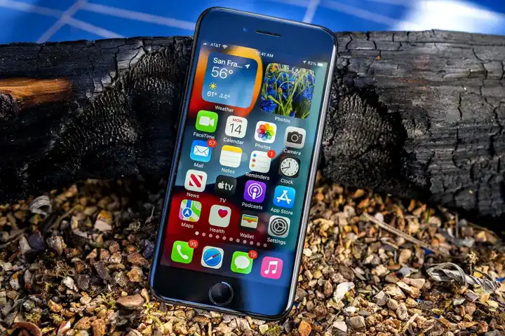 iPhone SE, 14 ve 14 Plus Yok! Yeni iPhone 16e Tanıtıldı